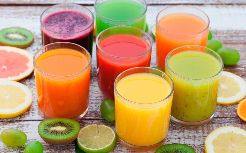 Exagerou na ceia de Natal? Confira 7 sucos detox para desintoxicar o organismo.