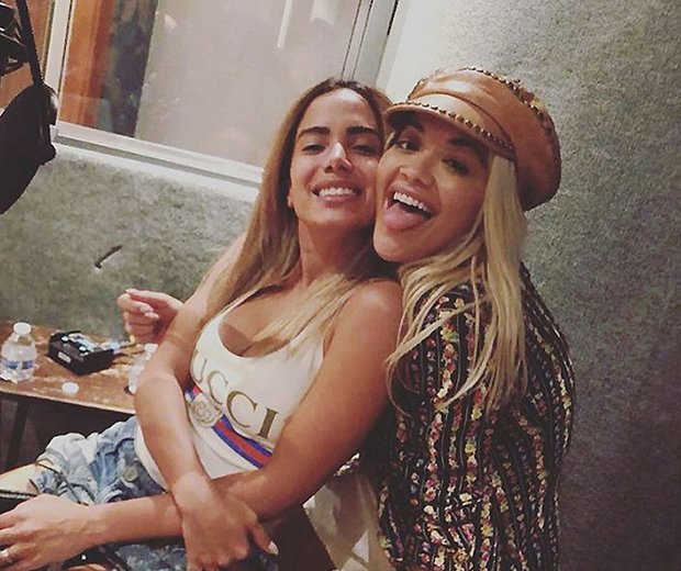 Anitta grava single com Rita Ora em Miami;