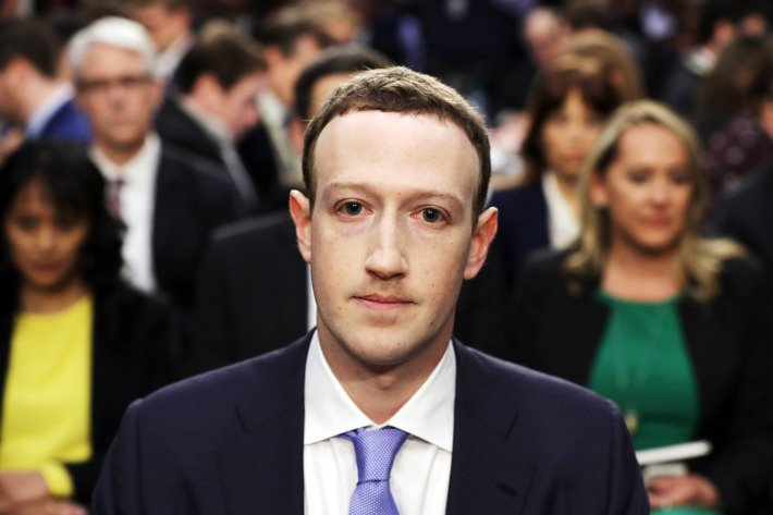 Mark Zuckerberg, depôs por mais de cinco horas em uma audiência no Senado dos Estados Unidos