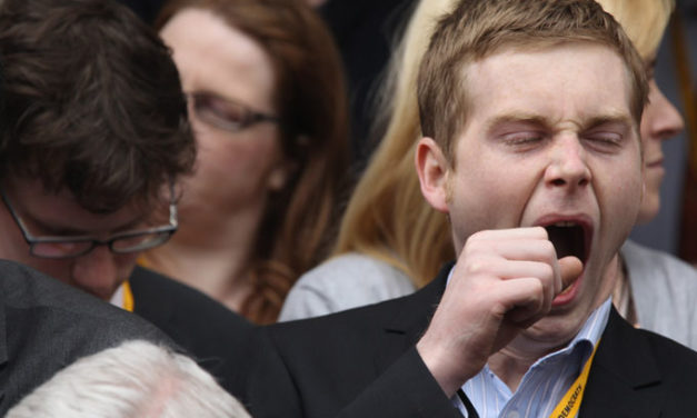 Dormir menos de 5 horas por noite aumenta em 65% o risco de morte