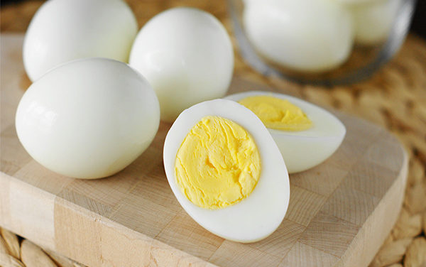 Comer um ovo por dia pode proteger o coração, sugere estudo