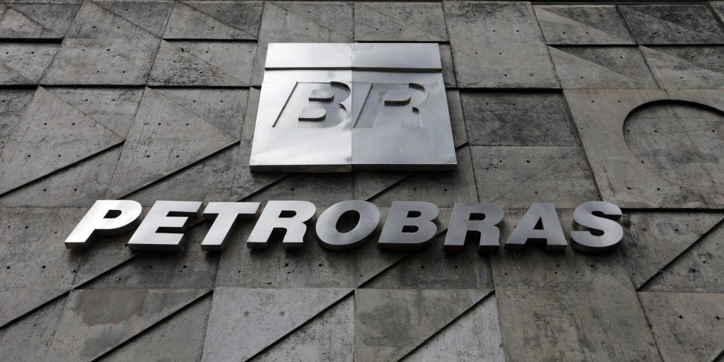 Petrobras anuncia redução do preço do diesel e da gasolina a partir de amanhã
