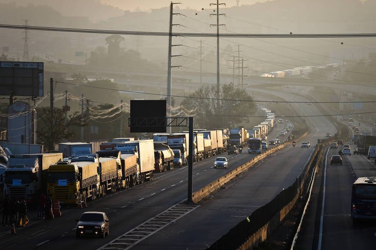 Situação do país piorou para 72% da população, aponta Datafolha
