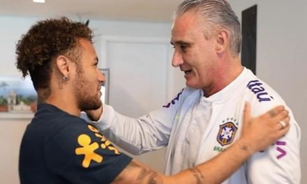 Tite escala Seleção com Neymar; Fred leva pancada e sai mancando