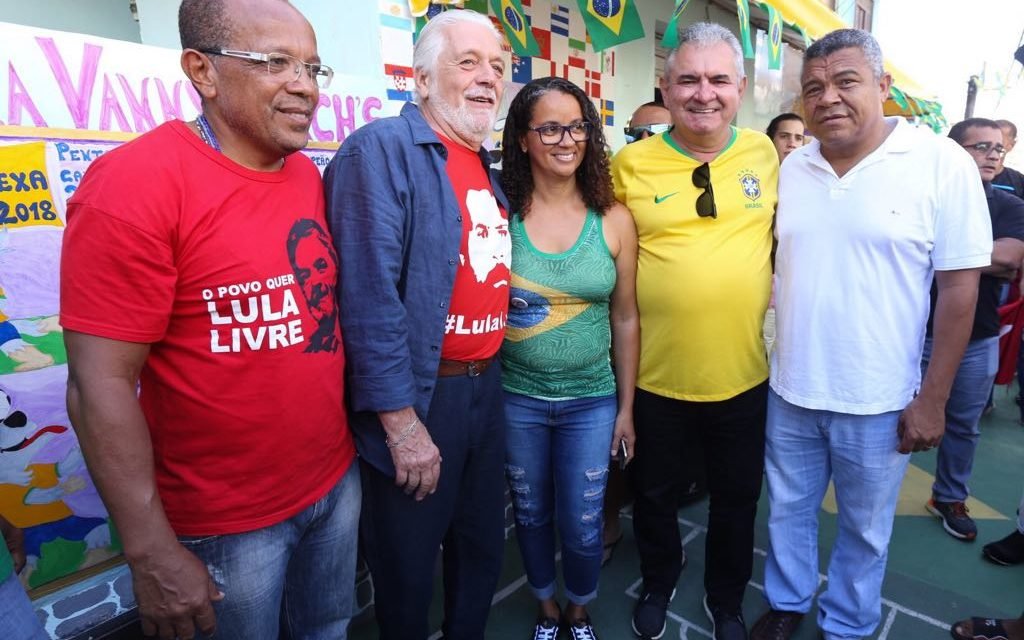 Seleção Brasileira e o povo passarão o Brasil a limpo em 2018, diz Angelo Coronel