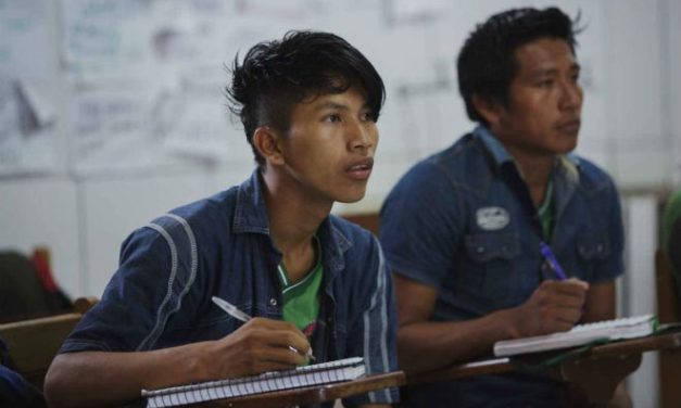 Estudantes indígenas e quilombolas têm bolsas cortadas pelo governo Temer