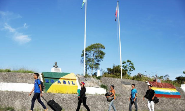 Juiz manda suspender entrada de venezuelanos no Brasil pela fronteira de RR