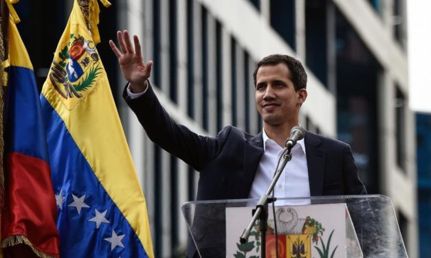 Quem é Juan Guaidó, que se autodeclarou presidente interino da Venezuela
