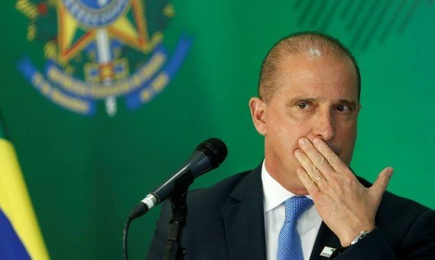 Decreto que flexibiliza posse de armas deve sair na próxima semana, diz ministro