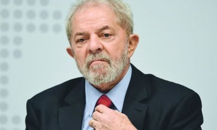 Lula e seu filho são indiciados pela PF por lavagem e tráfico de influência