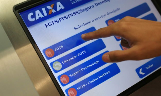 Saques de até R$ 500 do FGTS para nascidos entre maio e agosto começam na sexta